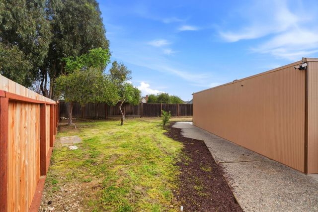 104 Eliza Court, Foster City, CA 94404