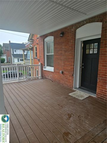 139 South Main Street 2, Nazareth Boro, PA 18064