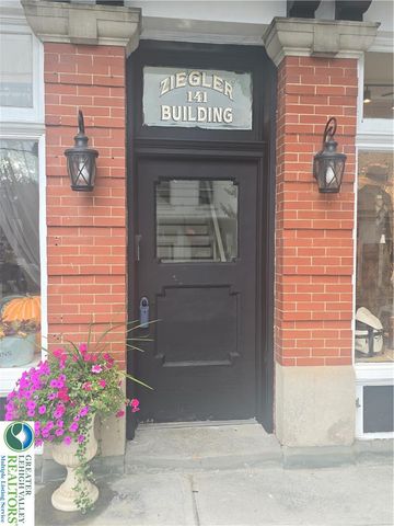 139 South Main Street 2, Nazareth Boro, PA 18064