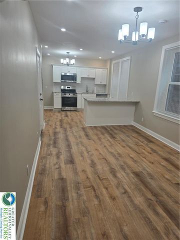 139 South Main Street 2, Nazareth Boro, PA 18064