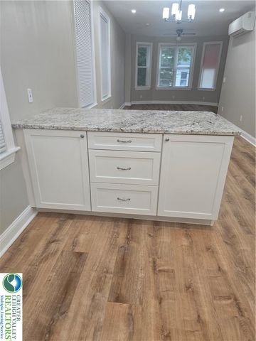 139 South Main Street 2, Nazareth Boro, PA 18064