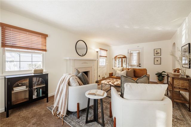 18 Mareeta Road, Gates, NY 14624