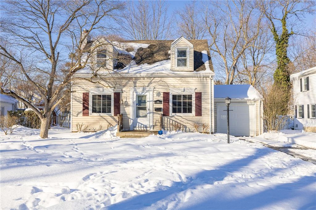 18 Mareeta Road, Gates, NY 14624