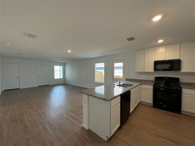 1008 Mountain Laurel Road, Princeton, TX 75407