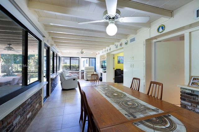 3721 SW 58th Ave, Miami, FL 33155