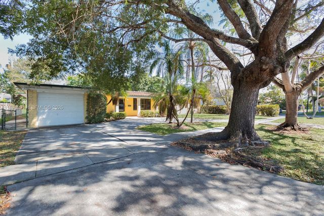 3721 SW 58th Ave, Miami, FL 33155