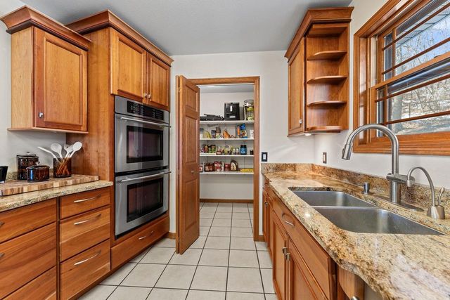 1011 Pine Grove Drive, Reedsburg, WI 53959