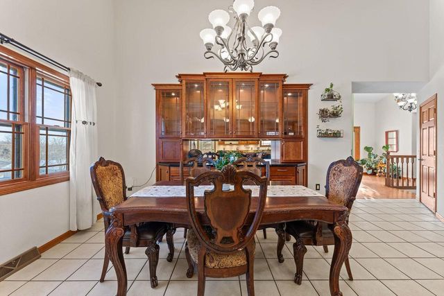 1011 Pine Grove Drive, Reedsburg, WI 53959