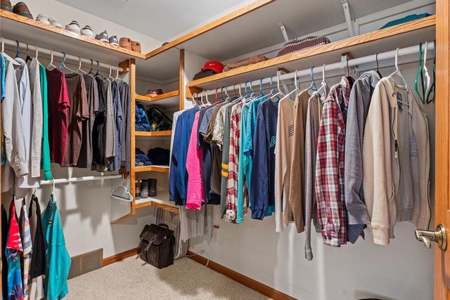 1011 Pine Grove Drive, Reedsburg, WI 53959