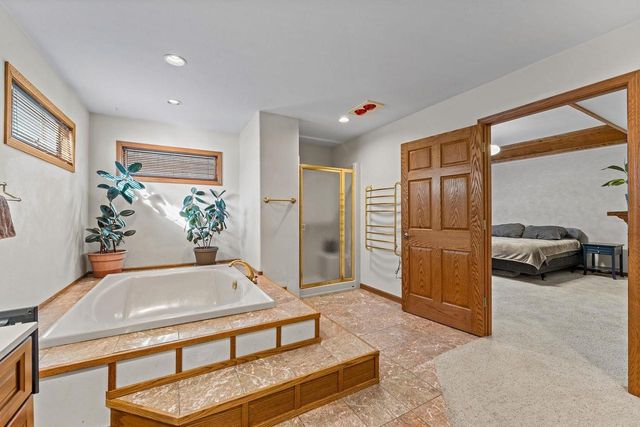 1011 Pine Grove Drive, Reedsburg, WI 53959