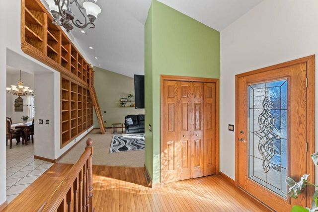 1011 Pine Grove Drive, Reedsburg, WI 53959