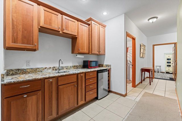 1011 Pine Grove Drive, Reedsburg, WI 53959