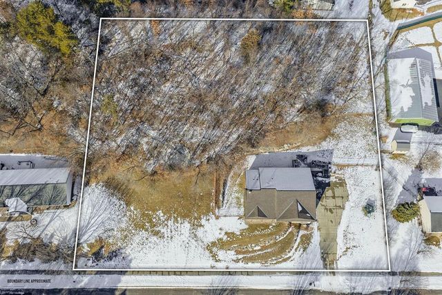 1011 Pine Grove Drive, Reedsburg, WI 53959