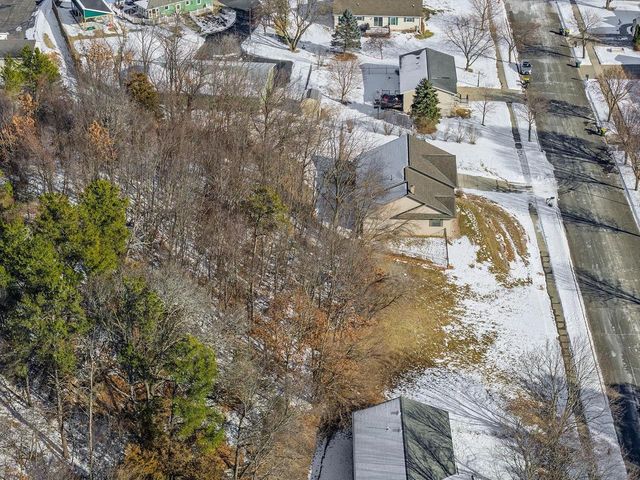 1011 Pine Grove Drive, Reedsburg, WI 53959