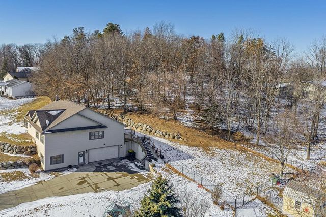 1011 Pine Grove Drive, Reedsburg, WI 53959