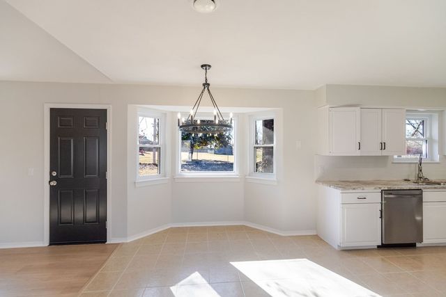 1702 W Mimosa Street, Rogers, AR 72758