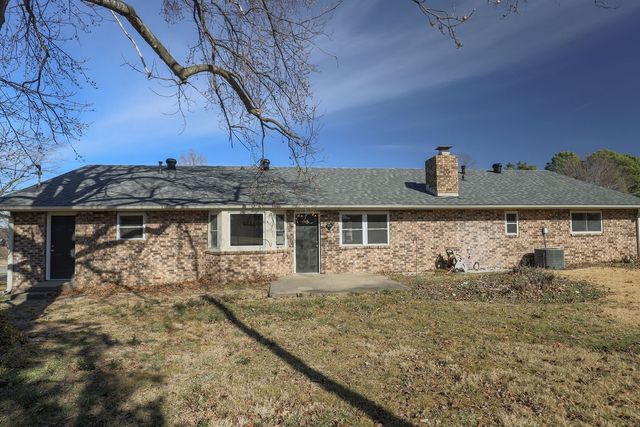 1702 W Mimosa Street, Rogers, AR 72758