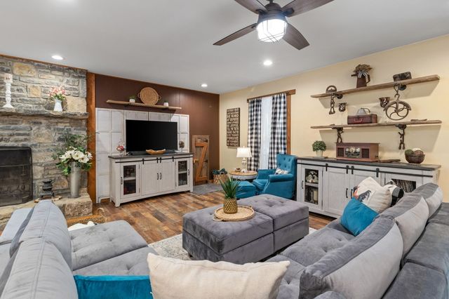 1380A Cheatham Dam Rd, Ashland City, TN 37015