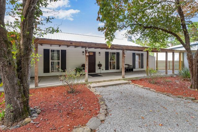 1380A Cheatham Dam Rd, Ashland City, TN 37015