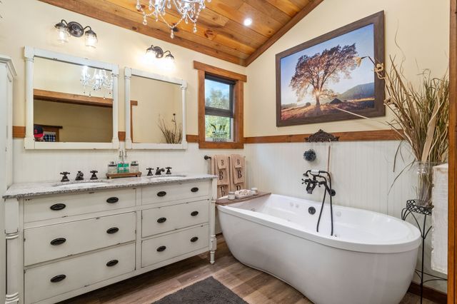 1380A Cheatham Dam Rd, Ashland City, TN 37015