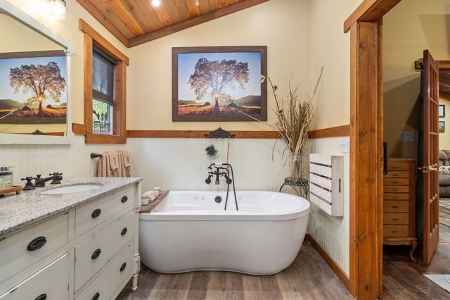 1380A Cheatham Dam Rd, Ashland City, TN 37015