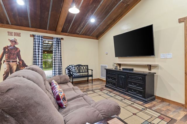 1380A Cheatham Dam Rd, Ashland City, TN 37015