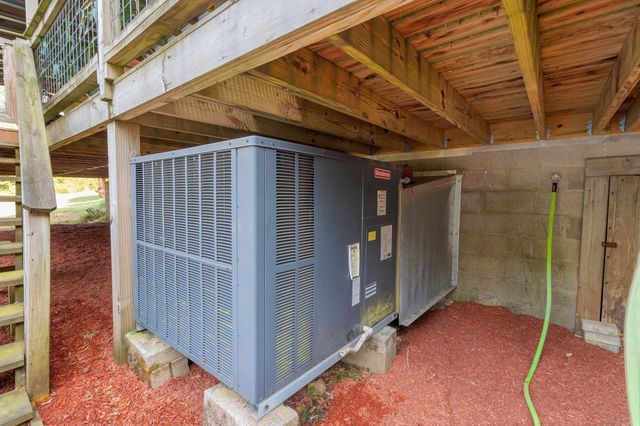 1380A Cheatham Dam Rd, Ashland City, TN 37015