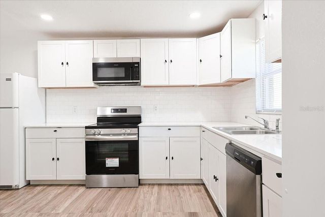 2244 MENOMONEE COURT, Orlando, FL 32818