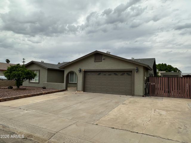 4832 W PURDUE Avenue, Glendale, AZ 85302
