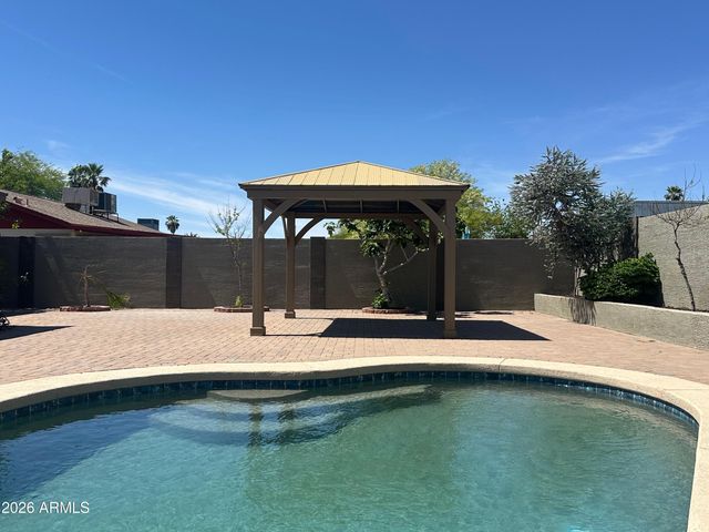 4832 W PURDUE Avenue, Glendale, AZ 85302