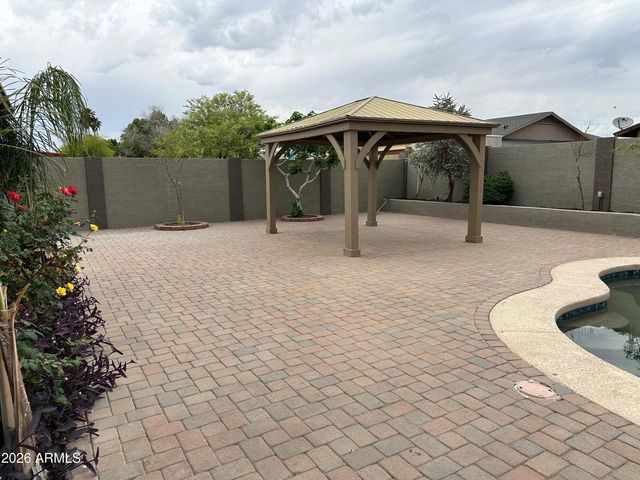 4832 W PURDUE Avenue, Glendale, AZ 85302