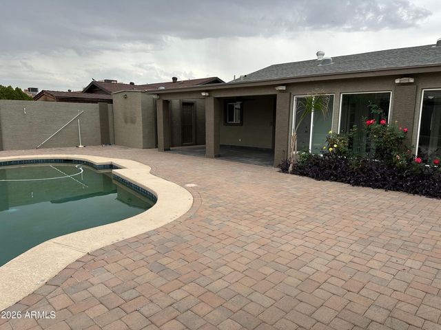 4832 W PURDUE Avenue, Glendale, AZ 85302