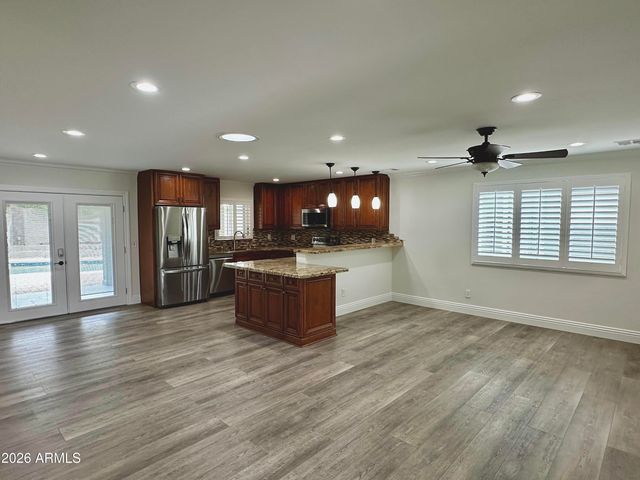 4832 W PURDUE Avenue, Glendale, AZ 85302