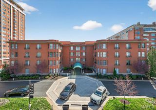 750 S Hanley Road 54, St Louis, MO 63105