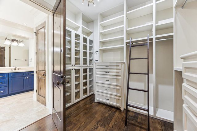 5214 Calle Cordoba Place, Houston, TX 77007