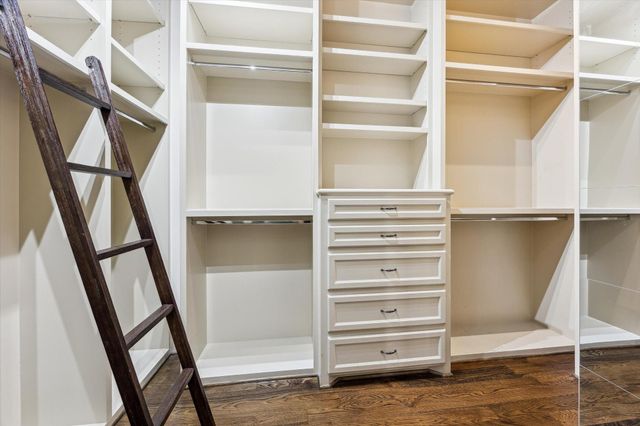 5214 Calle Cordoba Place, Houston, TX 77007