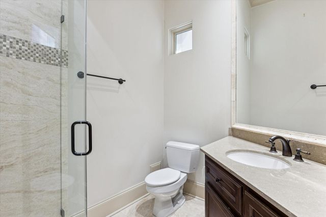 5214 Calle Cordoba Place, Houston, TX 77007