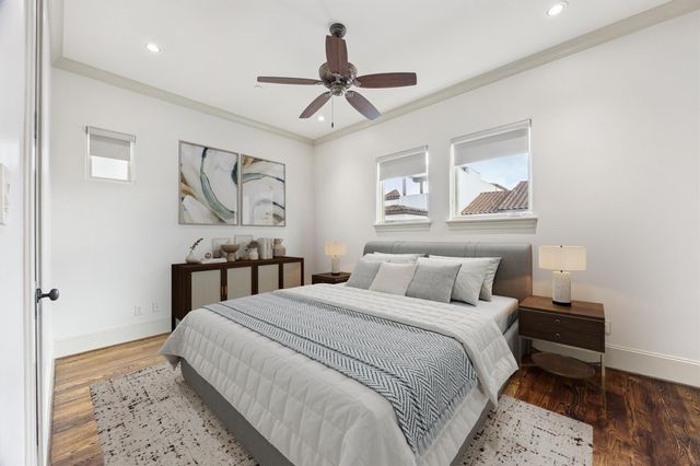 5214 Calle Cordoba Place, Houston, TX 77007