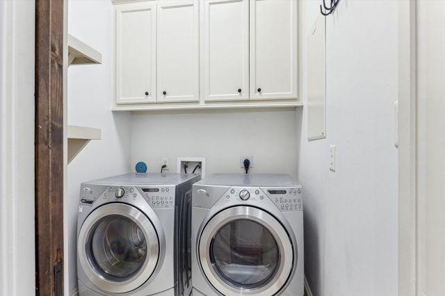 5214 Calle Cordoba Place, Houston, TX 77007