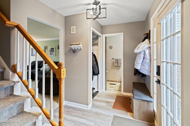 906 Montevideo Drive B, Lansing, MI 48917