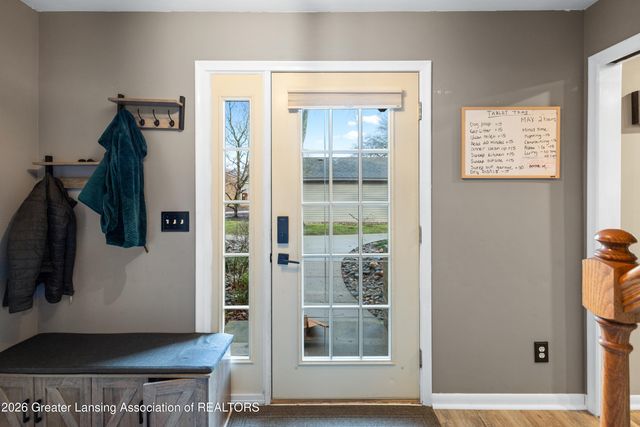 906 Montevideo Drive B, Lansing, MI 48917