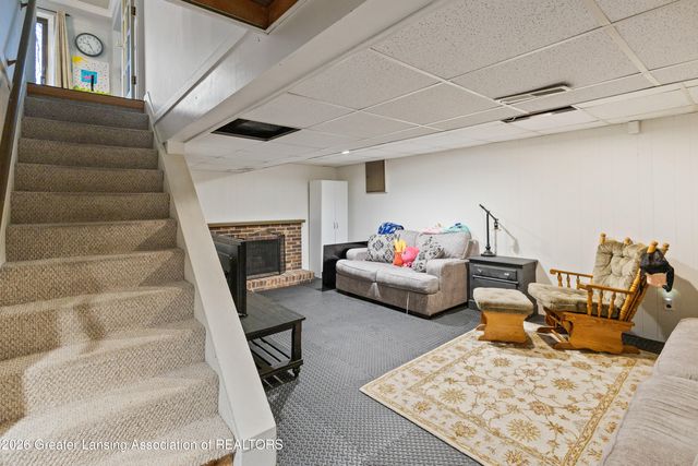 906 Montevideo Drive B, Lansing, MI 48917