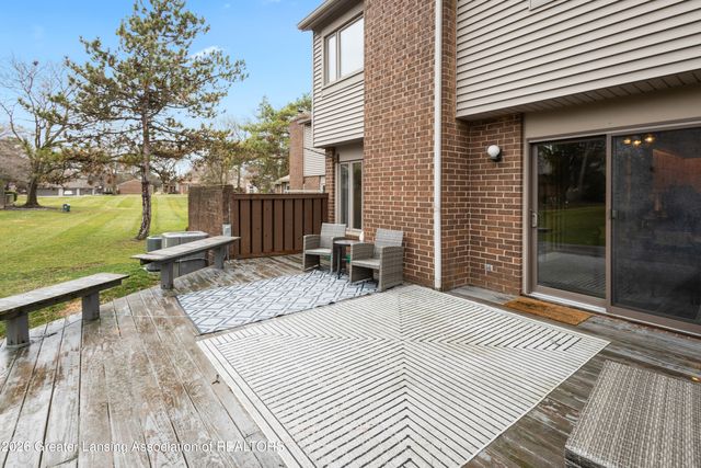 906 Montevideo Drive B, Lansing, MI 48917