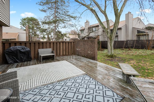 906 Montevideo Drive B, Lansing, MI 48917