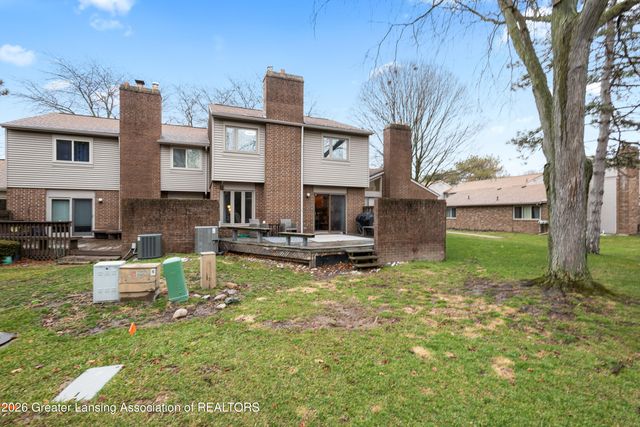 906 Montevideo Drive B, Lansing, MI 48917