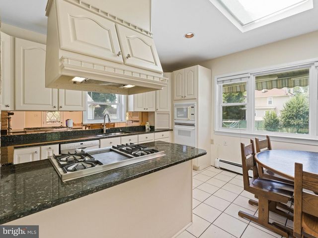 1211 ELDRIDGE AVE, Oaklyn, NJ 08107