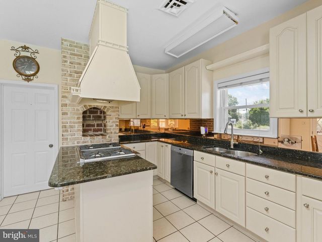 1211 ELDRIDGE AVE, Oaklyn, NJ 08107