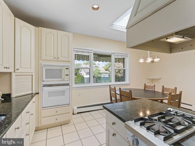 1211 ELDRIDGE AVE, Oaklyn, NJ 08107