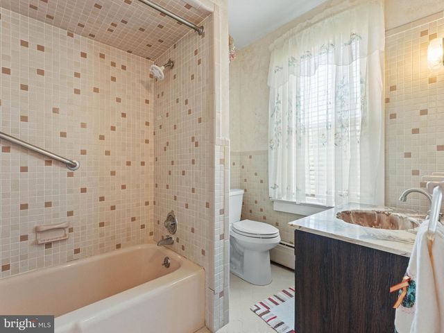 1211 ELDRIDGE AVE, Oaklyn, NJ 08107