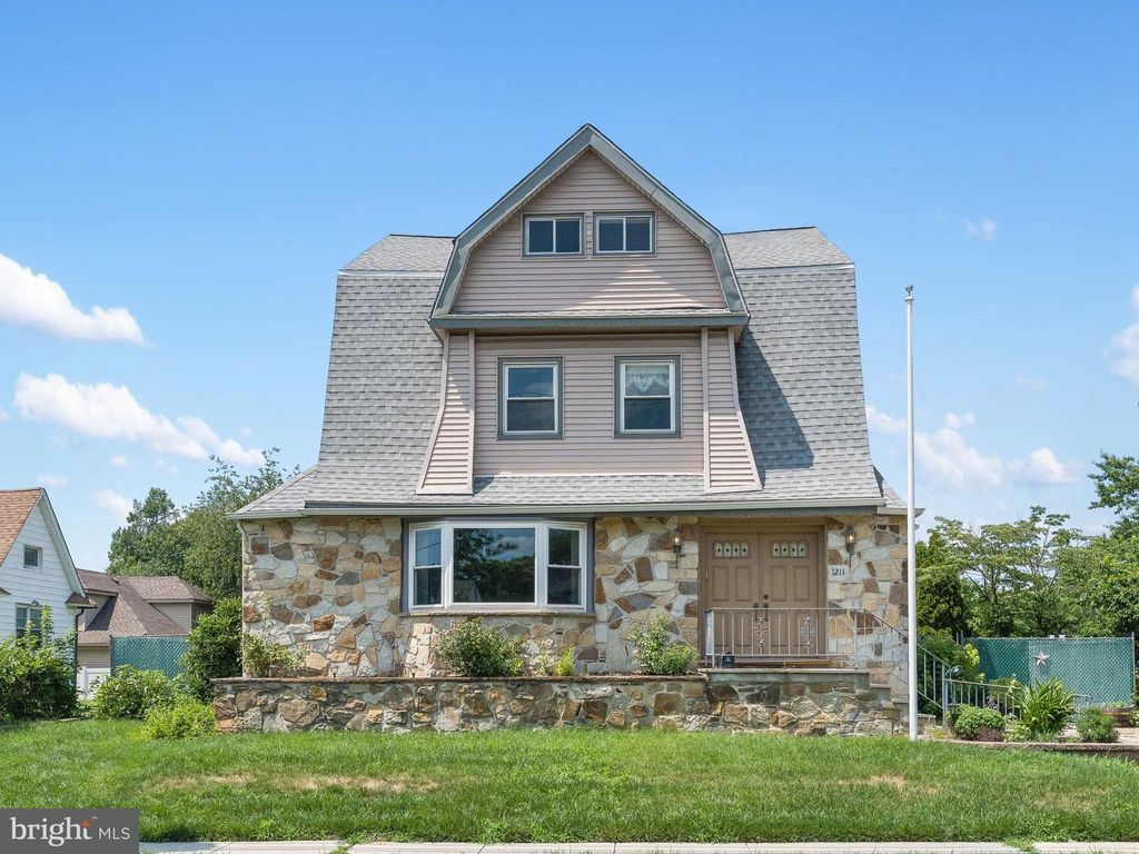 1211 ELDRIDGE AVE, Oaklyn, NJ 08107